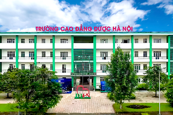 Khuôn viên Trường Cao đẳng Dược Hà Nội
