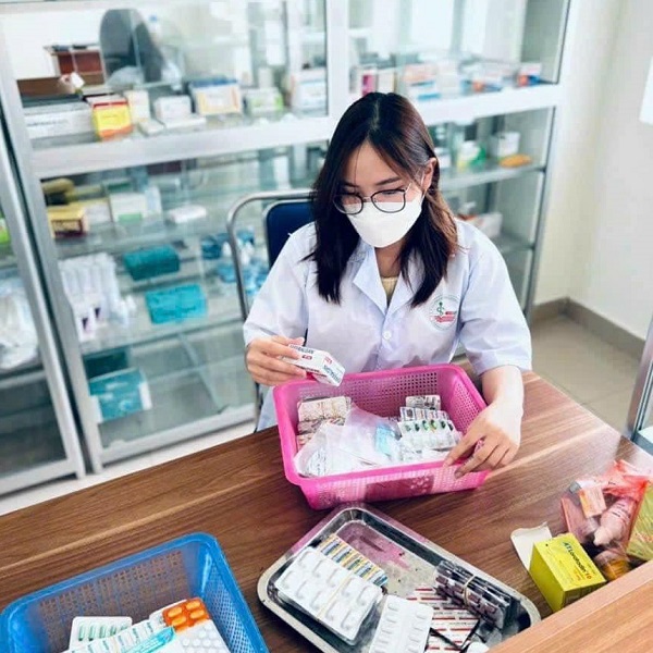 Ngành Dược mang lại công việc ổn định và thu nhập tốt cho các bạn trong tương lai