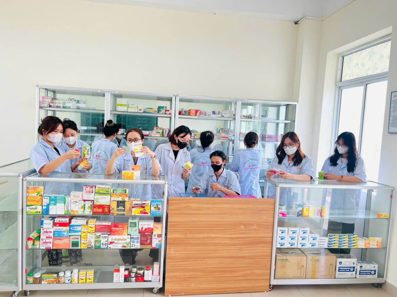 Ngành Dược là một lựa chọn nghề nghiệp sáng giá cho các bạn trẻ