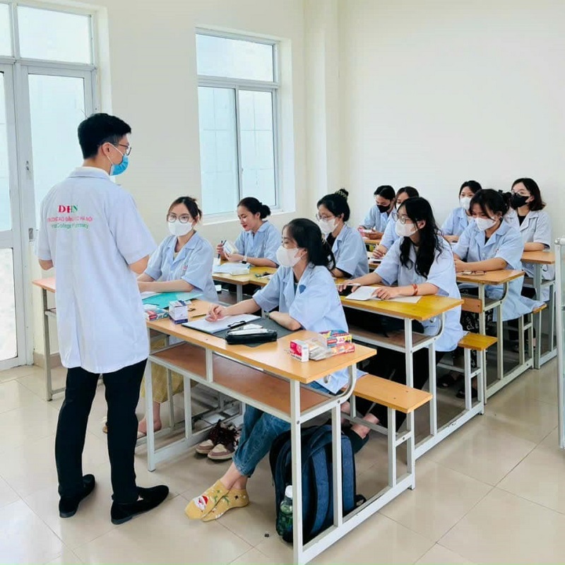  Sinh viên tại Trường Cao đẳng Dược Hà Nội là một tiêu chí quan trọng để lựa chọn trường 