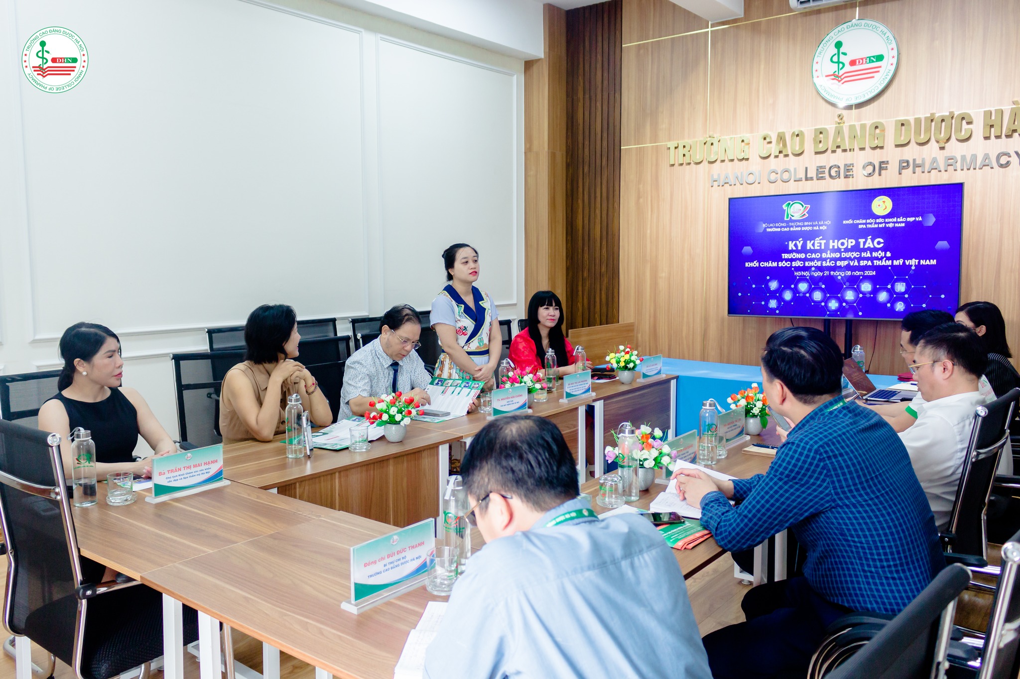 Ký kết ngành Chăm sóc sắc đẹp trường Cao đẳng Dược Hà Nội